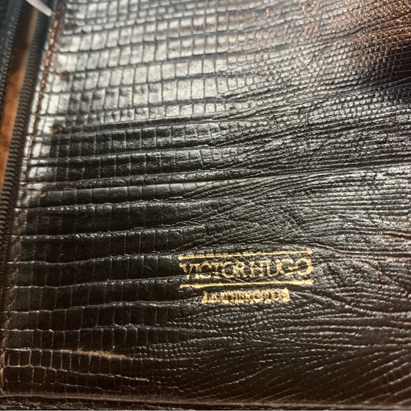 Vintage Victor Hugo Mens Black Leather Wallet 4.75”x6” big - Picture 8 of 9